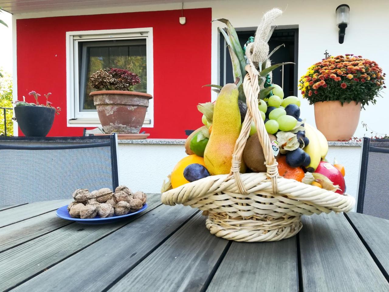 Ferienhaus Goermer Mit Wasserbett Schmölln Esterno foto