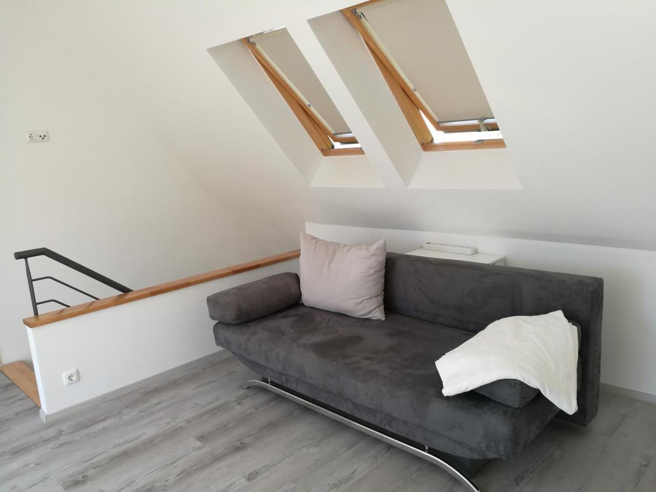 Ferienhaus Goermer Mit Wasserbett Schmölln Esterno foto